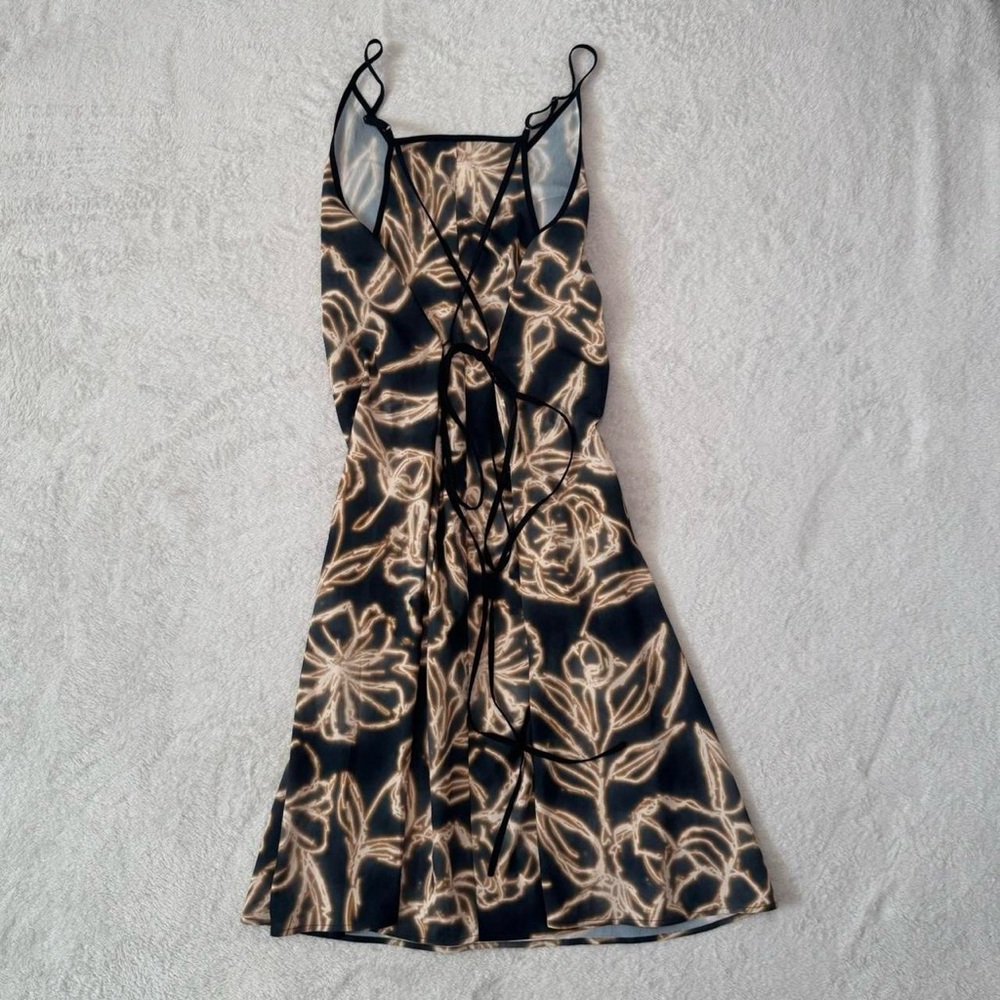 GARYGRAHAM422 Floral Dress - Picture 4 of 5